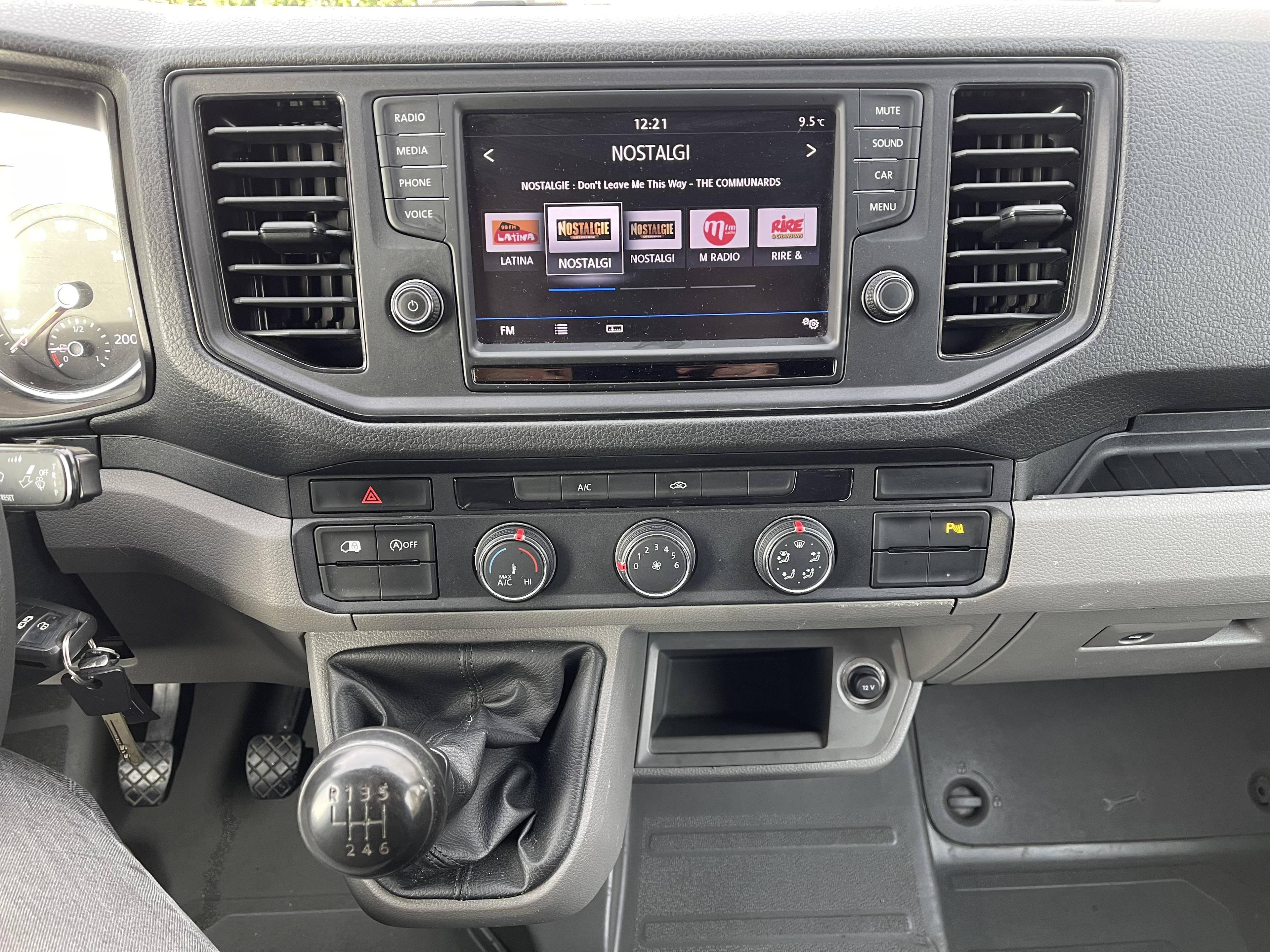 VOLKSWAGEN VOLKSWAGEN CRAFTER