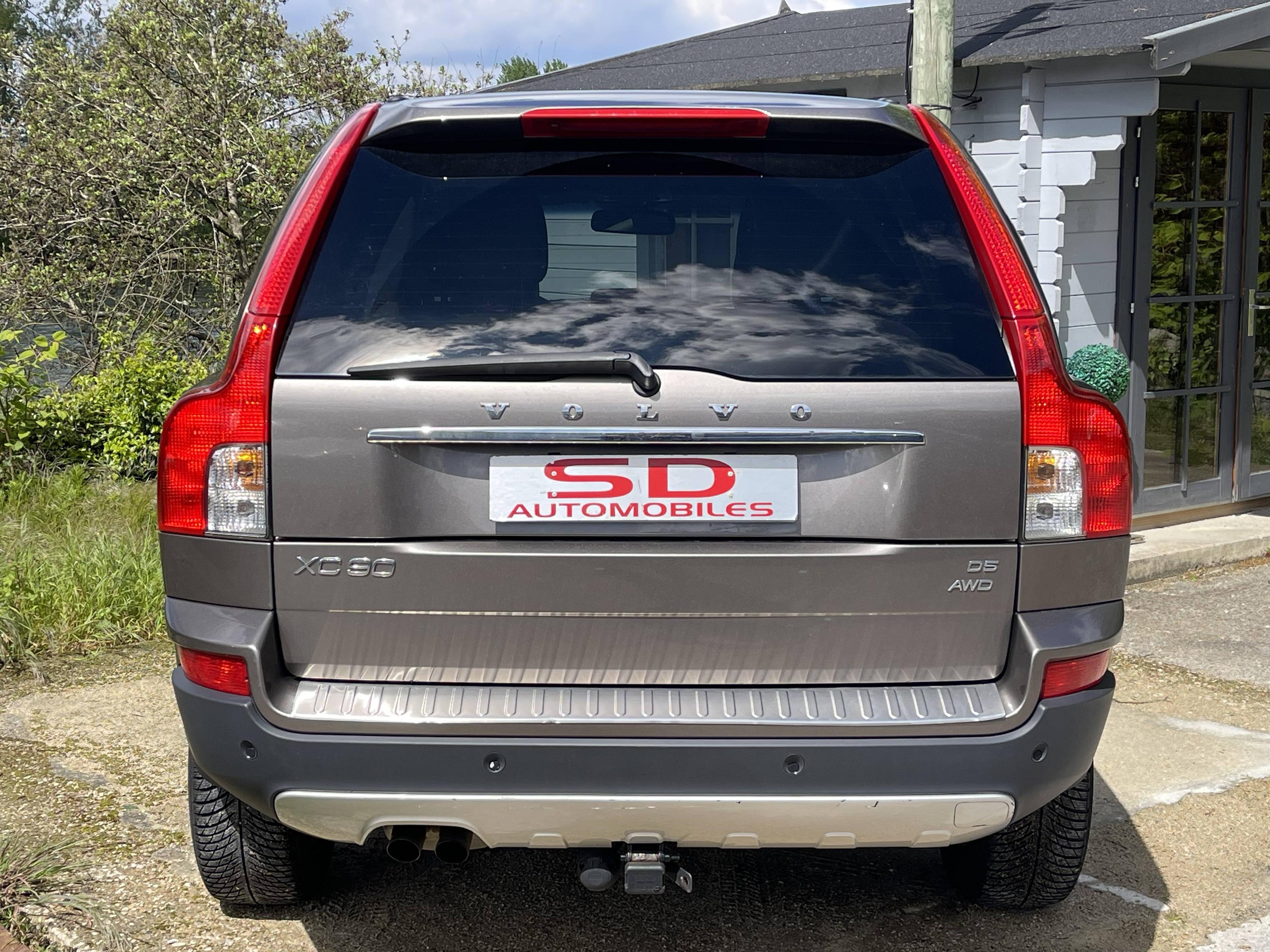 VOLVO XC90