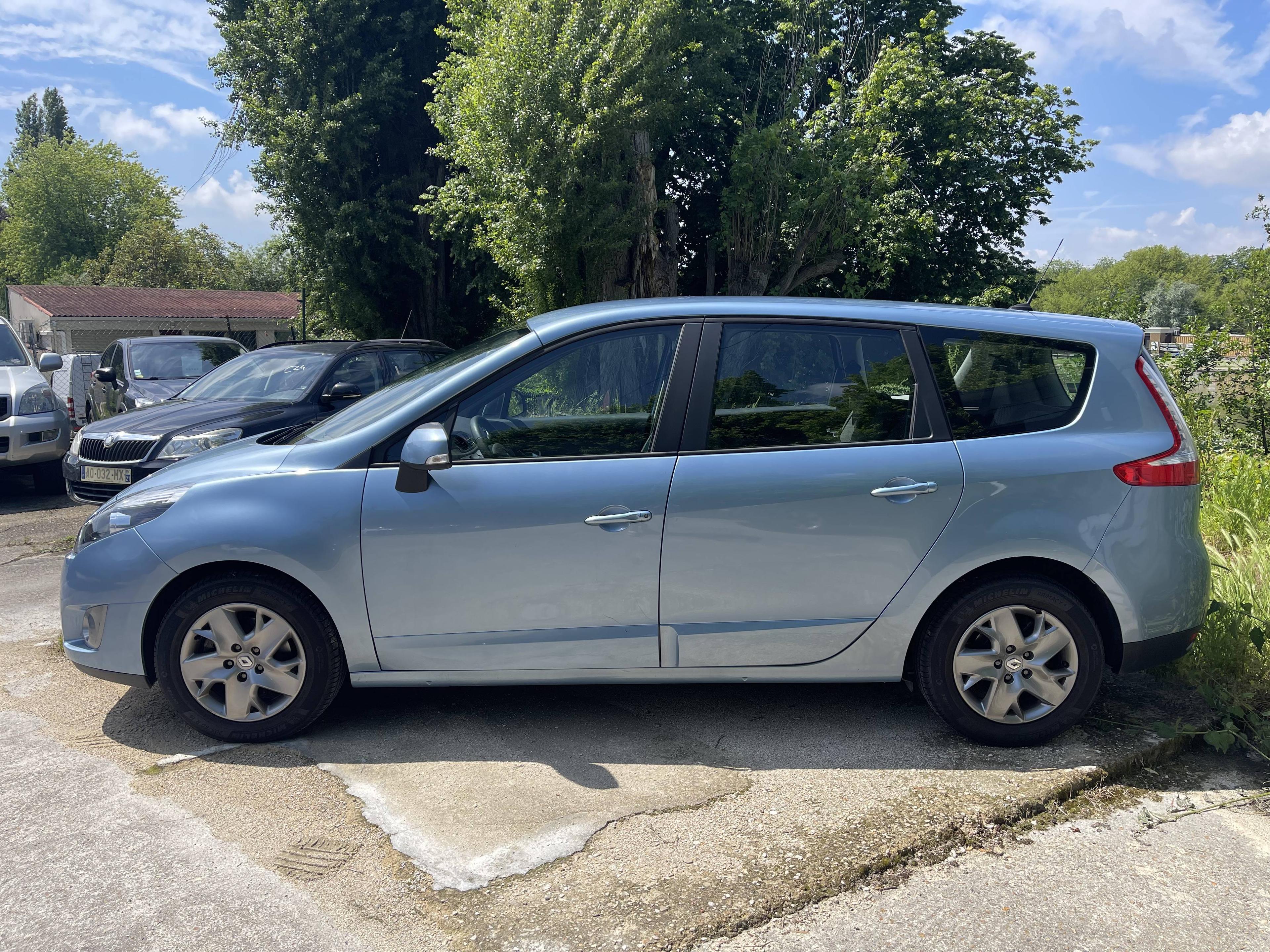 RENAULT RENAULT GRAND SCENIC