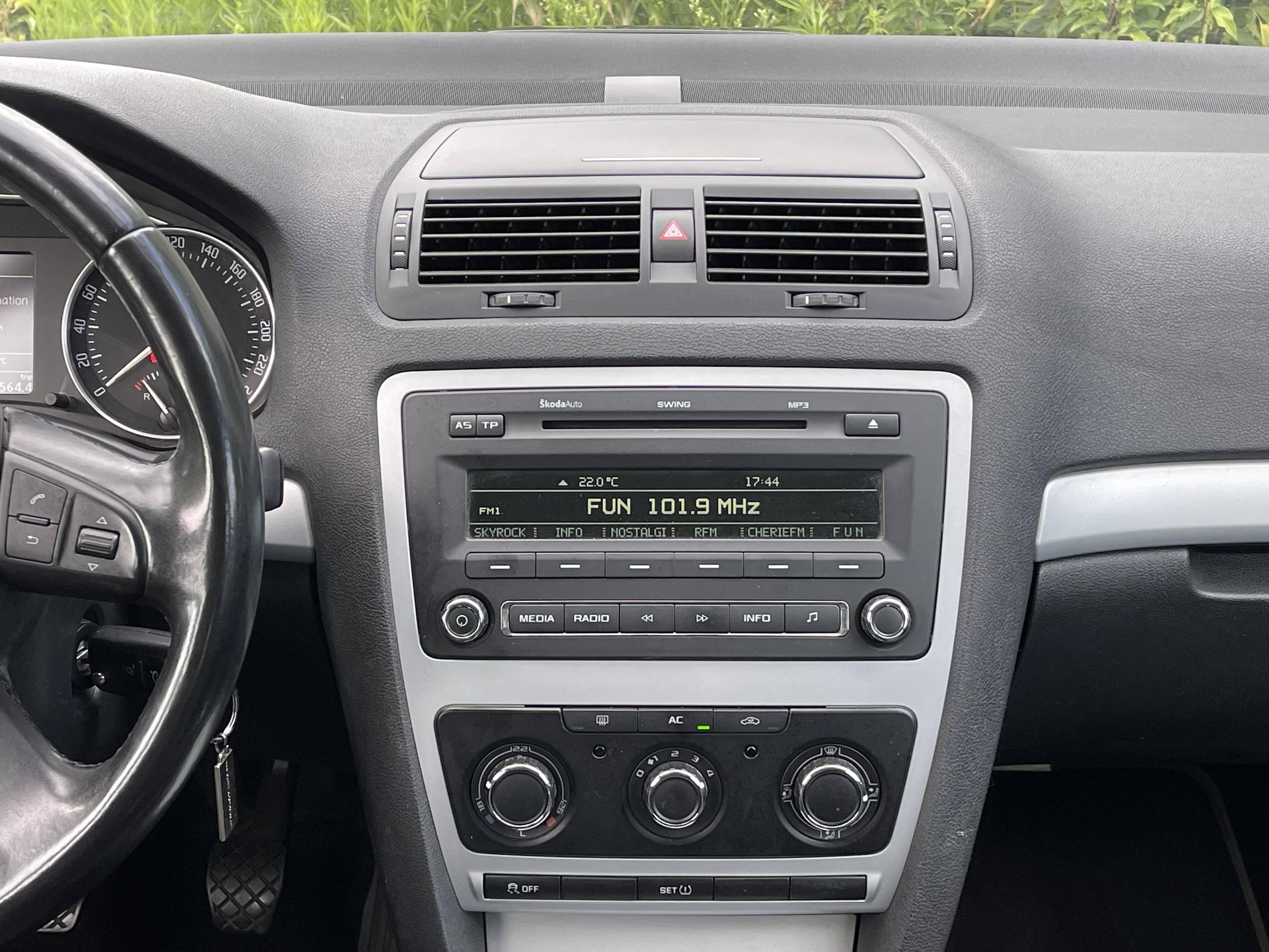 SKODA OCTAVIA