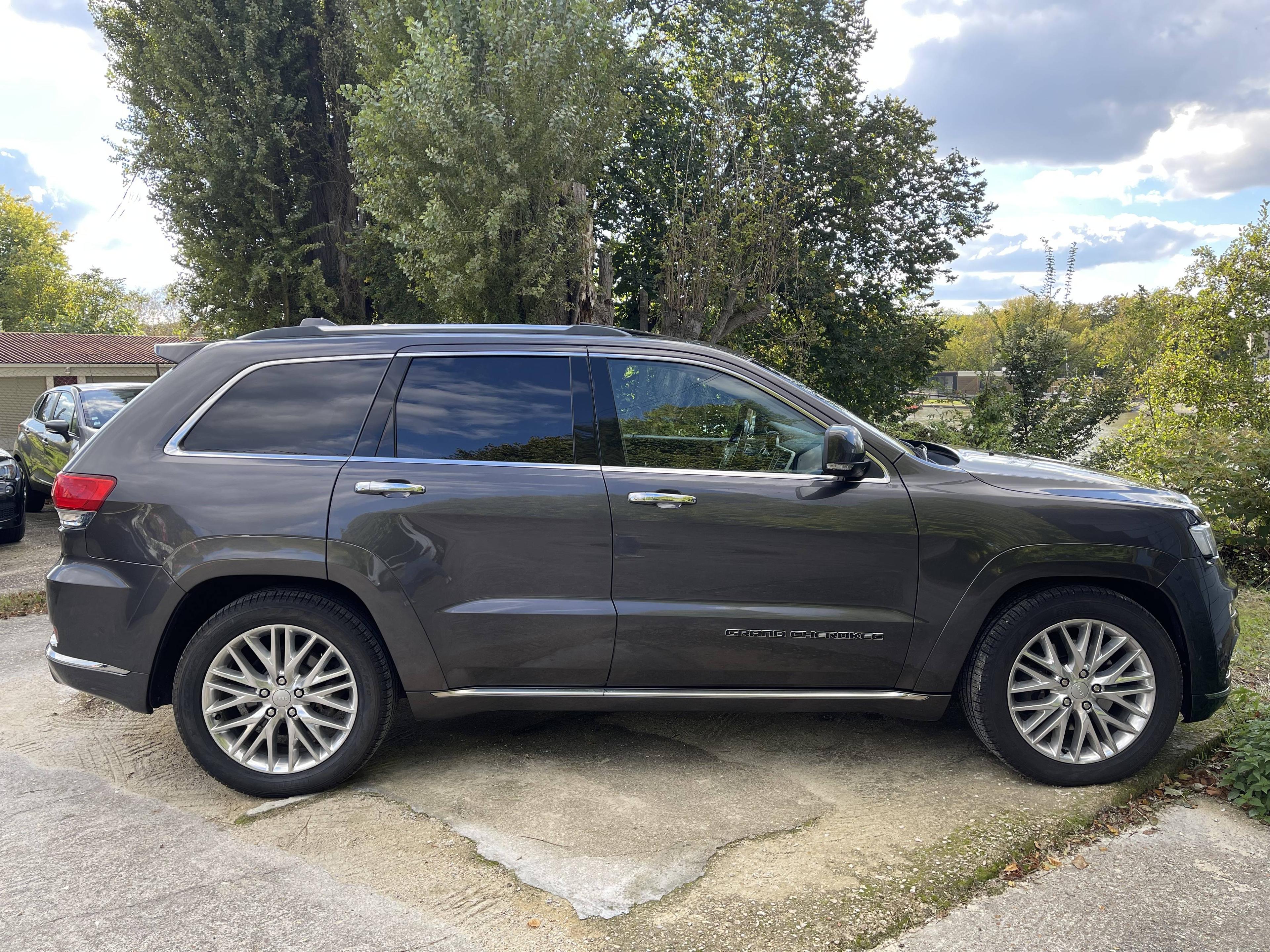 JEEP GRAND CHEROKEE