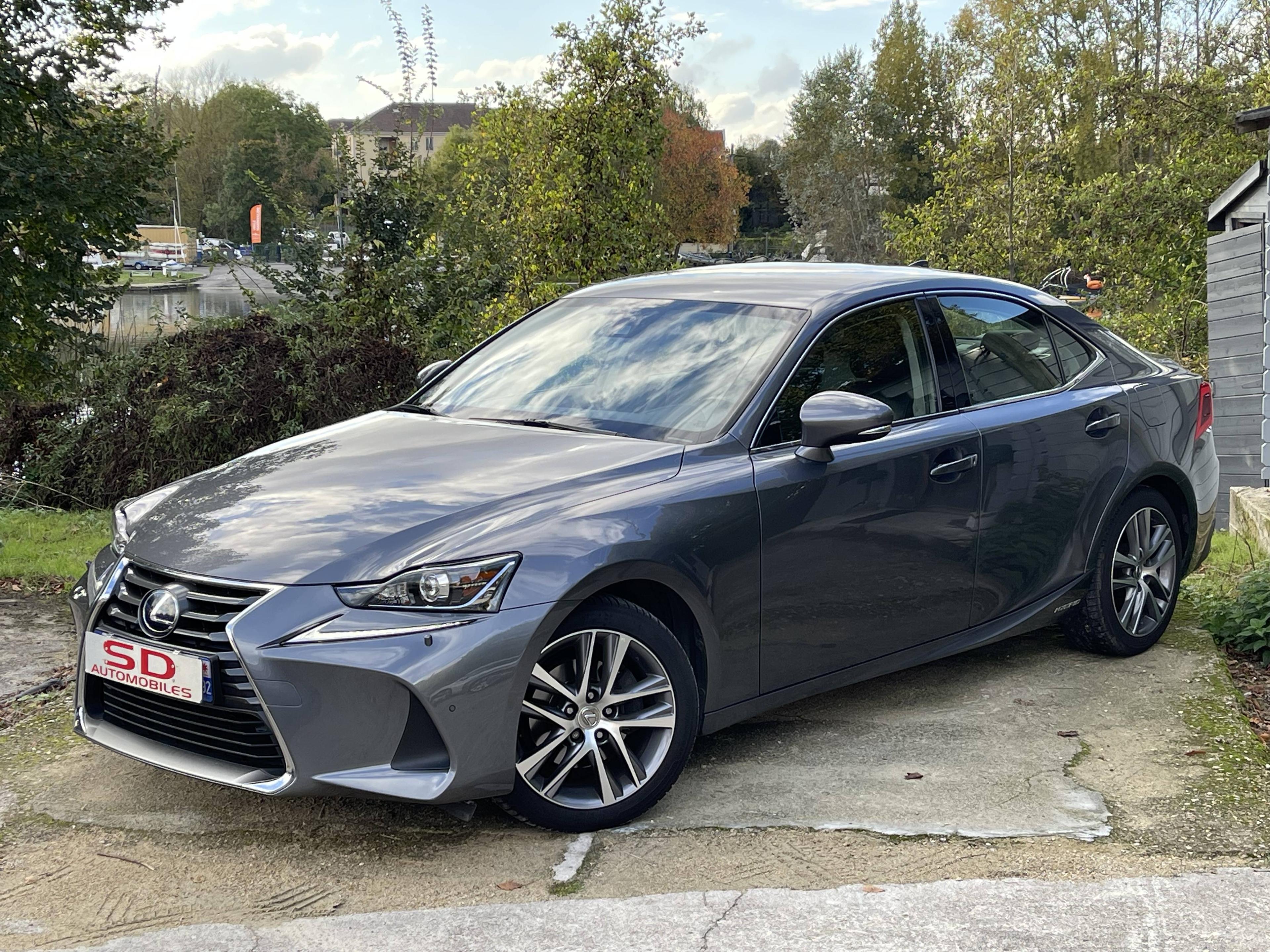 LEXUS LEXUS IS