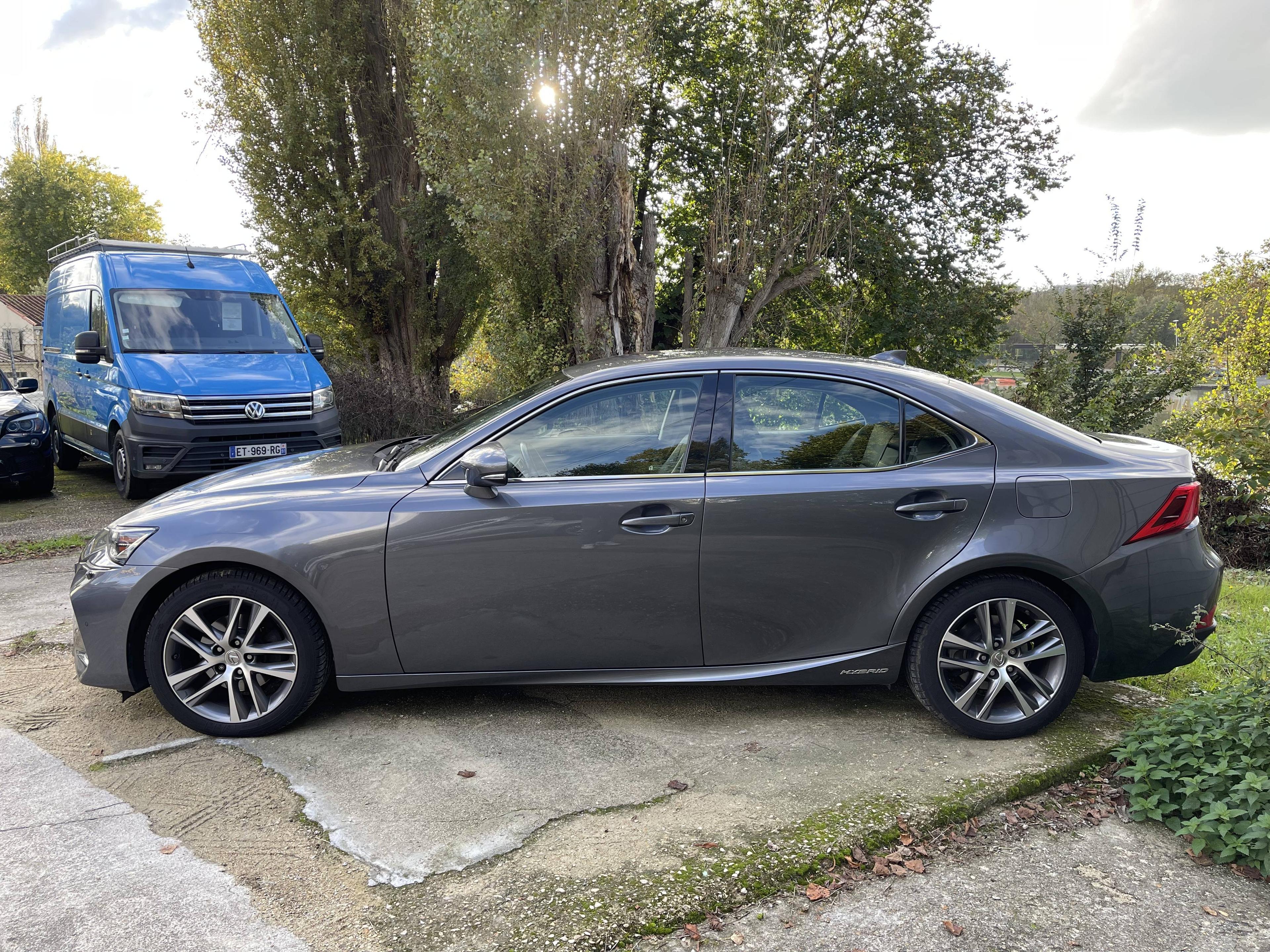 LEXUS LEXUS IS