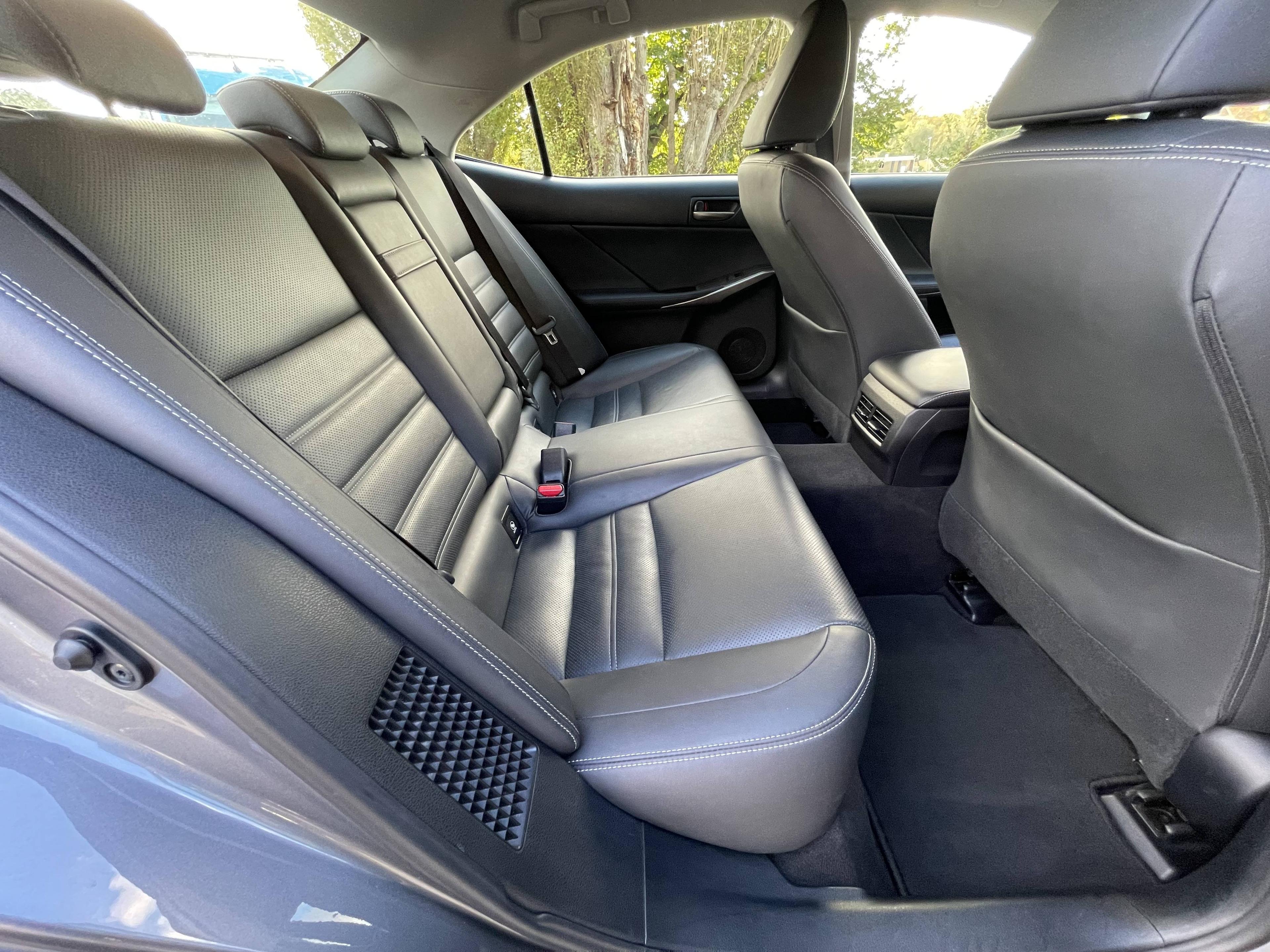 LEXUS LEXUS IS