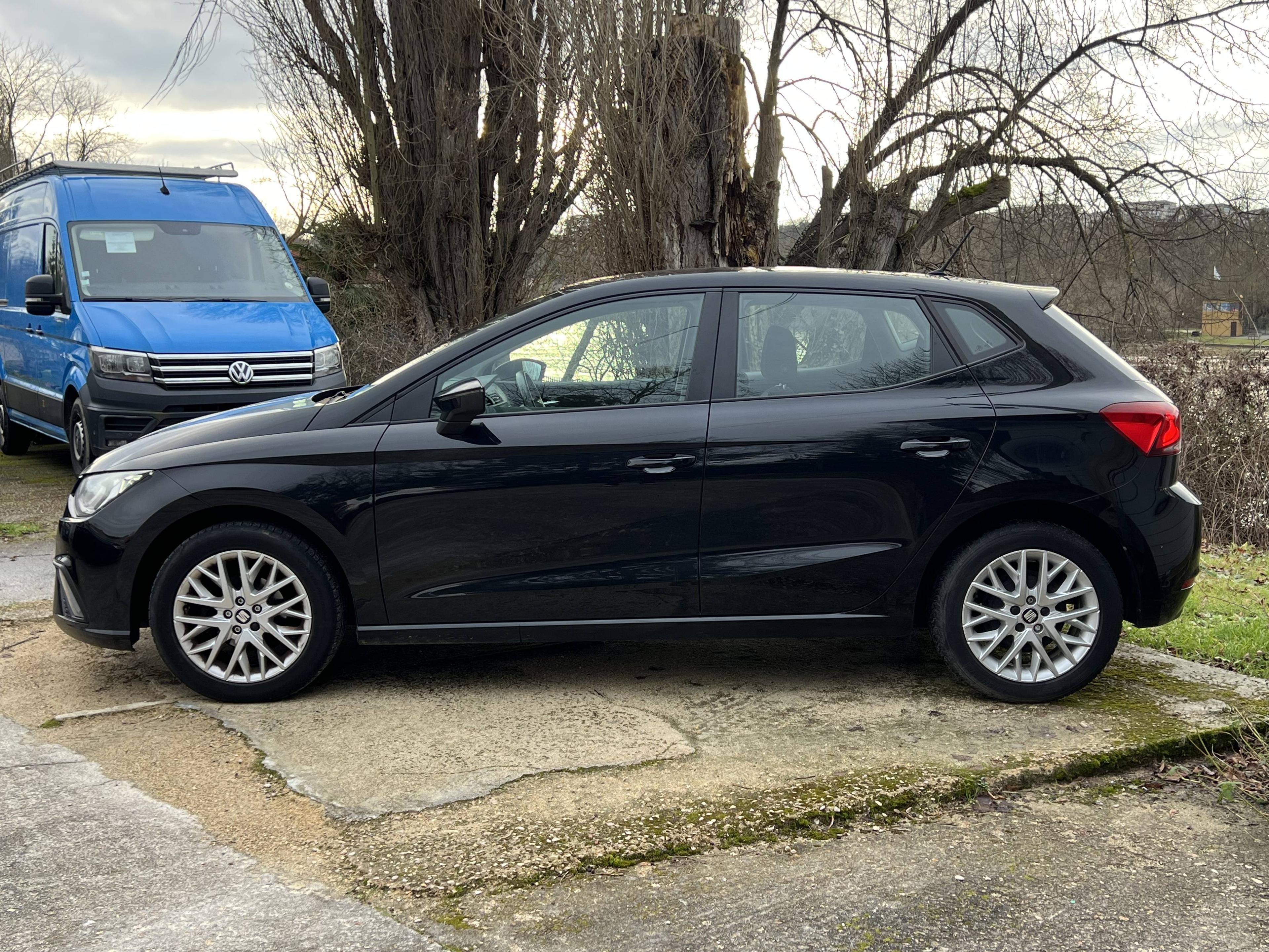 SEAT IBIZA