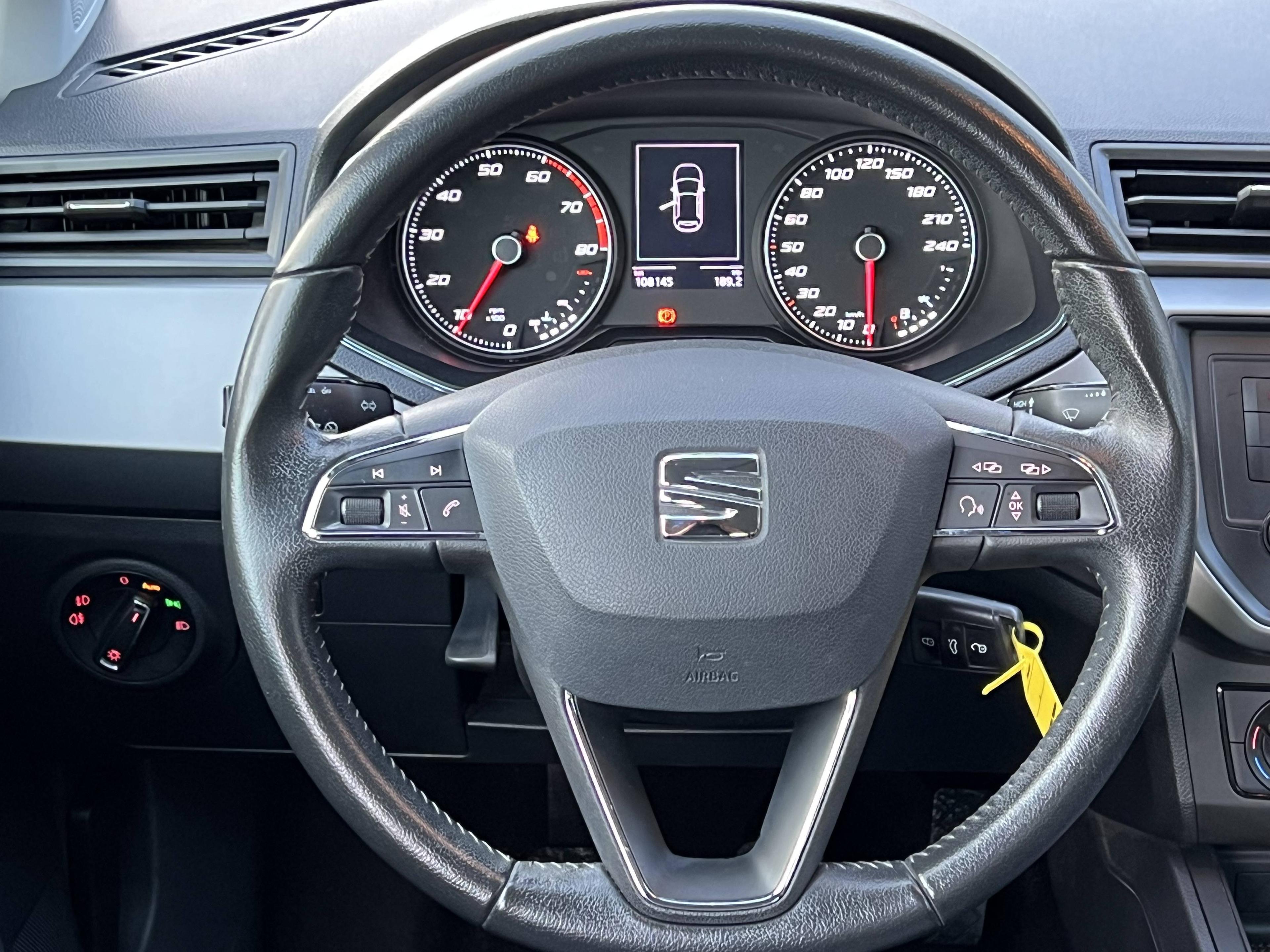 SEAT IBIZA