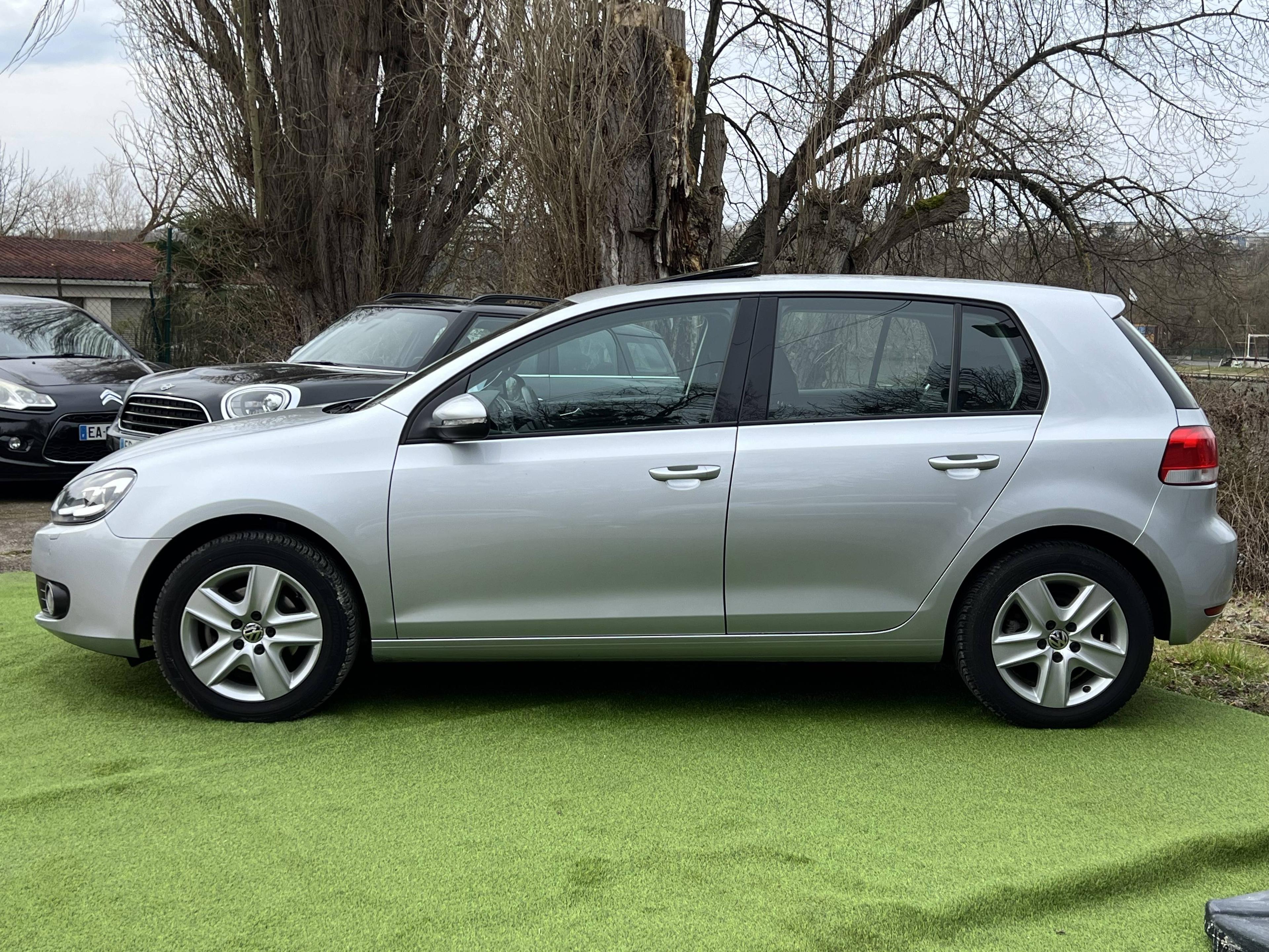 VOLKSWAGEN VOLKSWAGEN GOLF