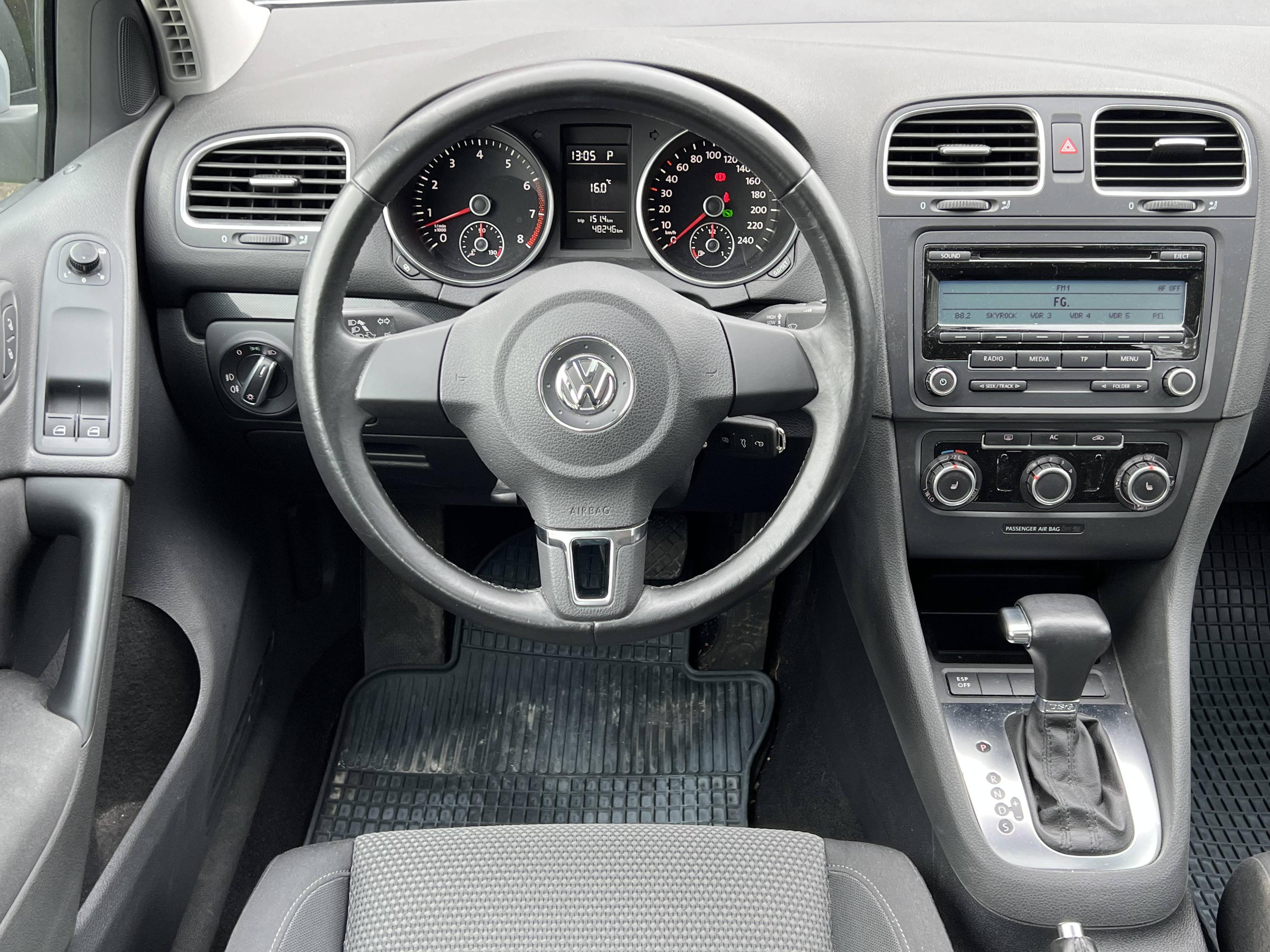 VOLKSWAGEN VOLKSWAGEN GOLF