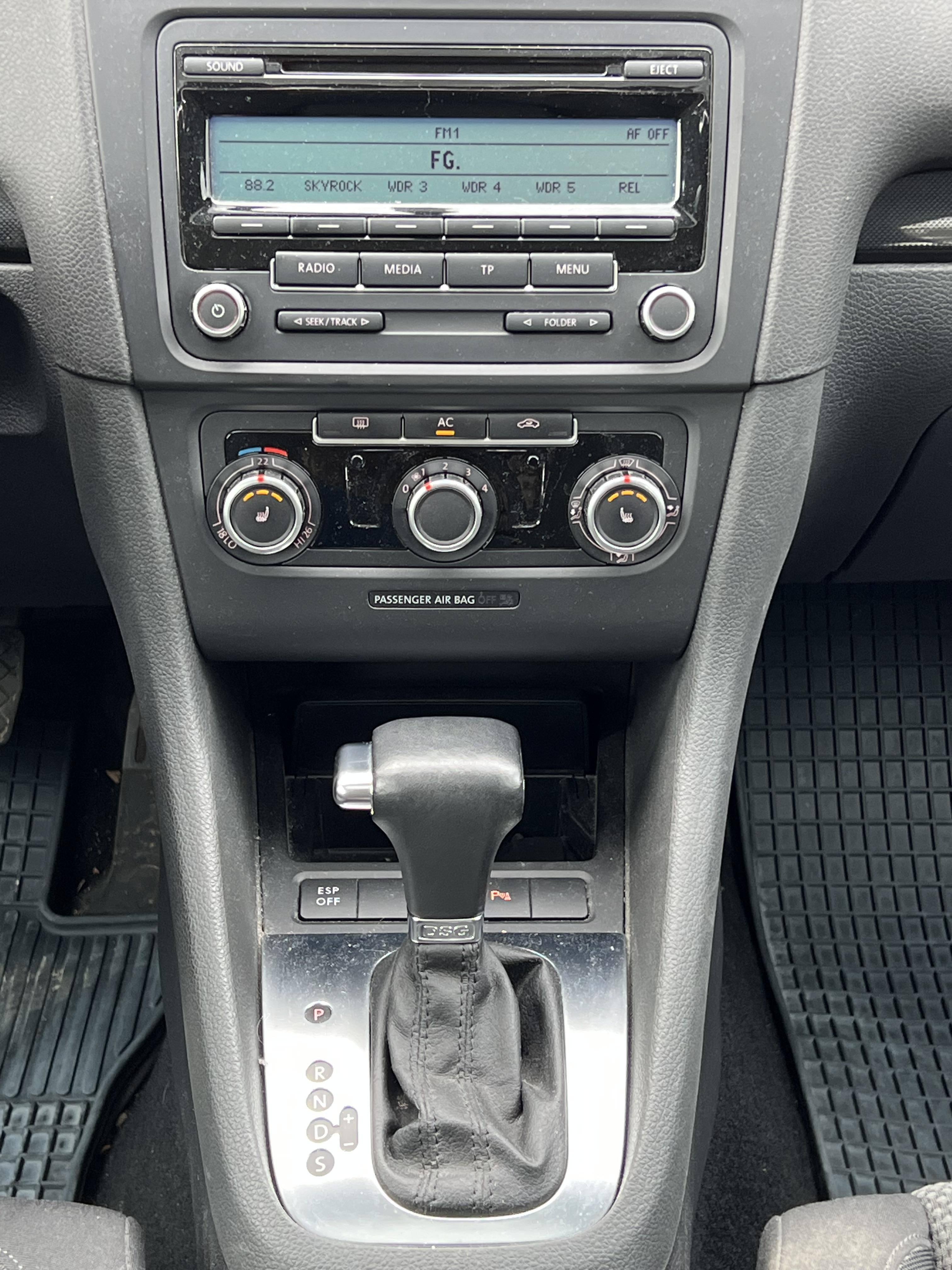VOLKSWAGEN VOLKSWAGEN GOLF