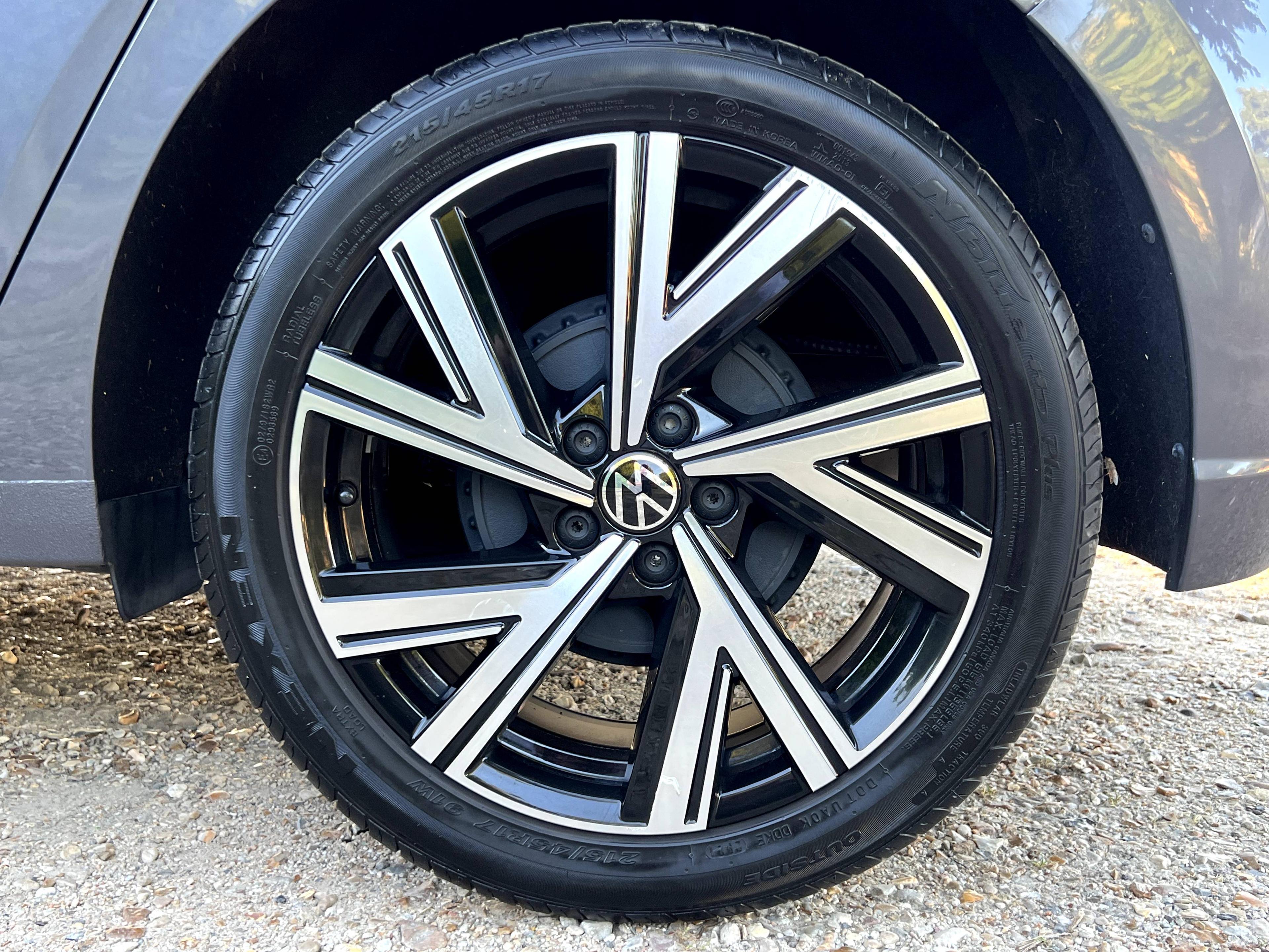 VOLKSWAGEN VOLKSWAGEN POLO