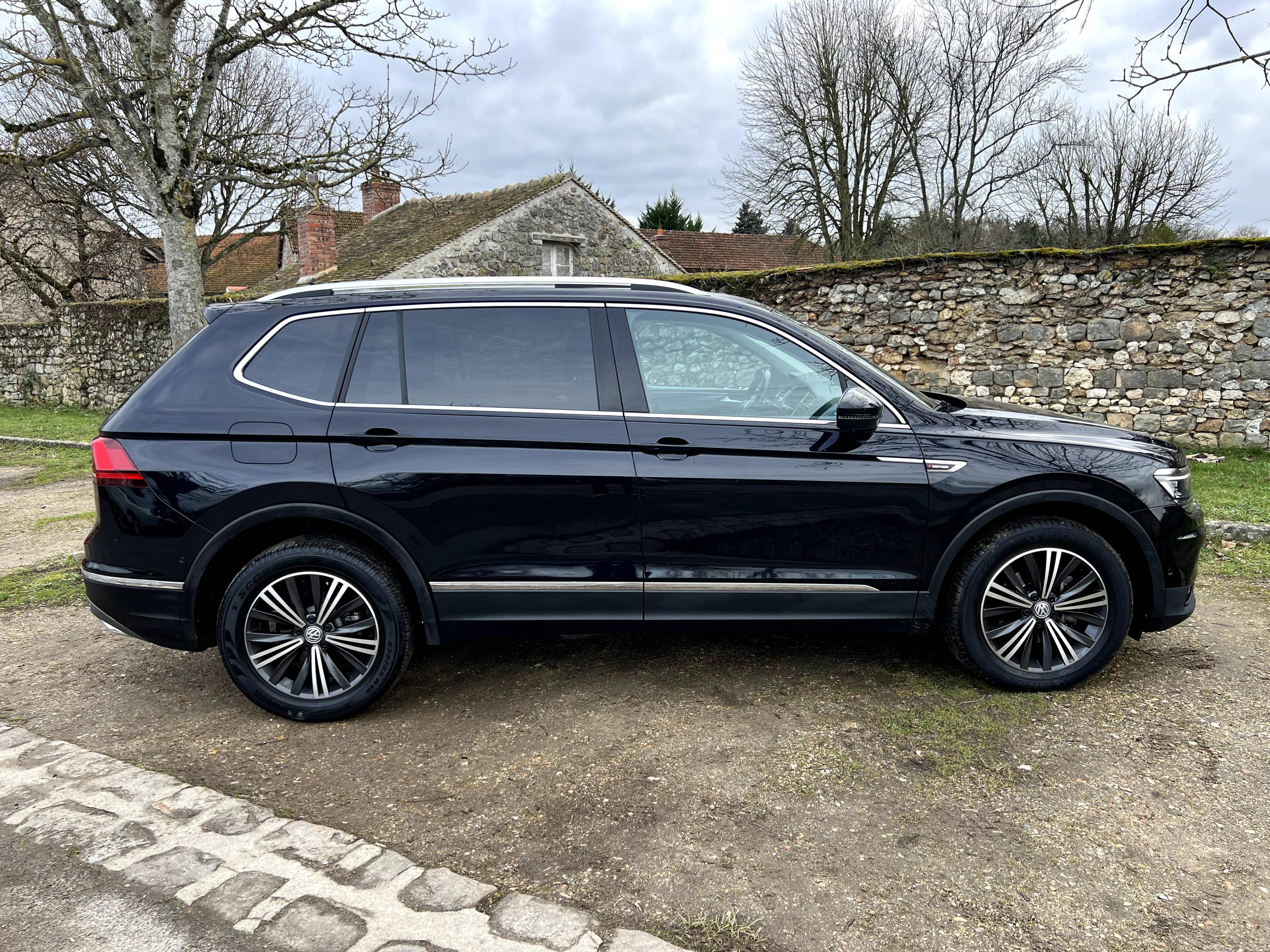 VOLKSWAGEN VOLKSWAGEN TIGUAN ALLSPACE