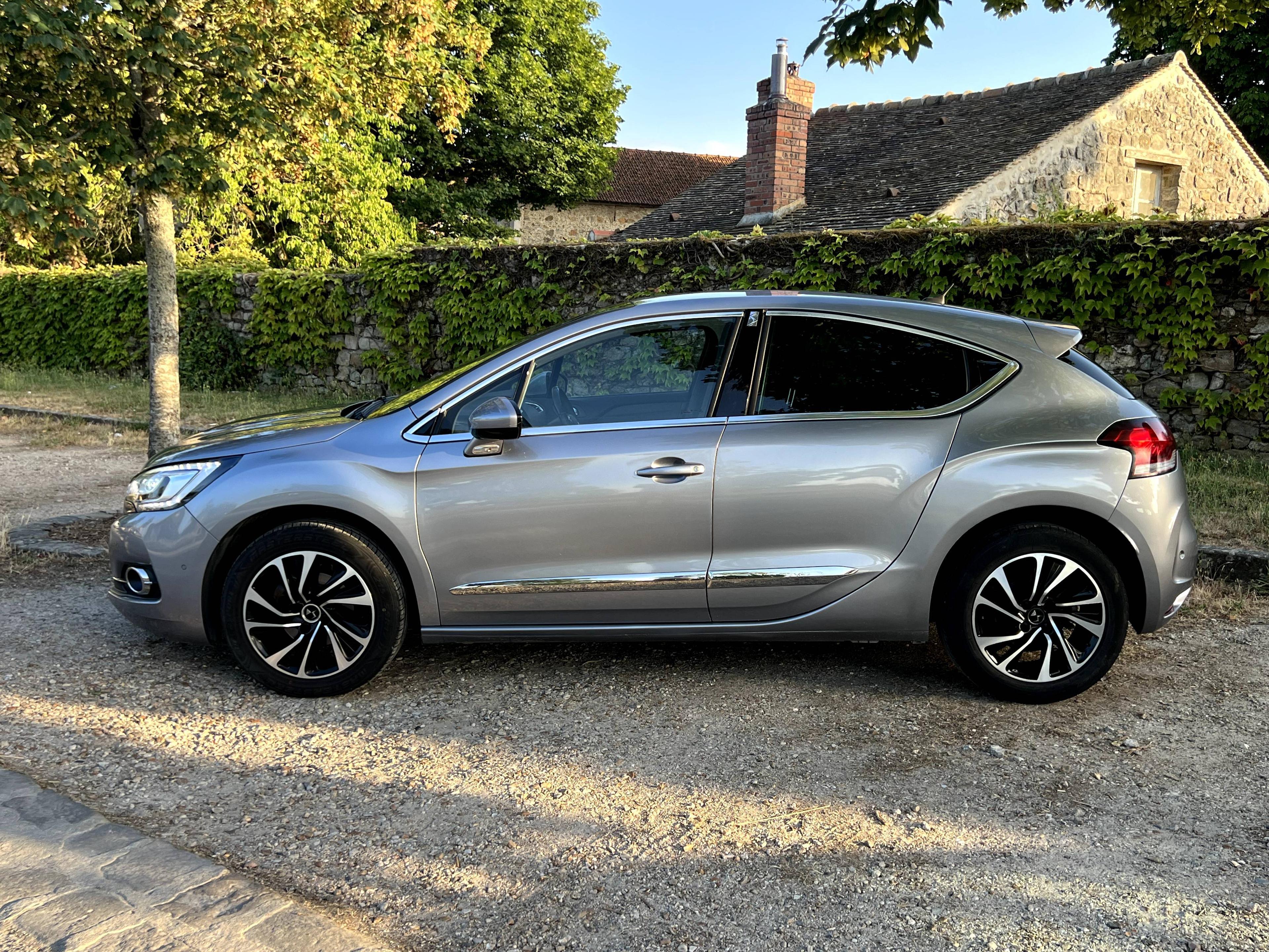 DS DS 4
