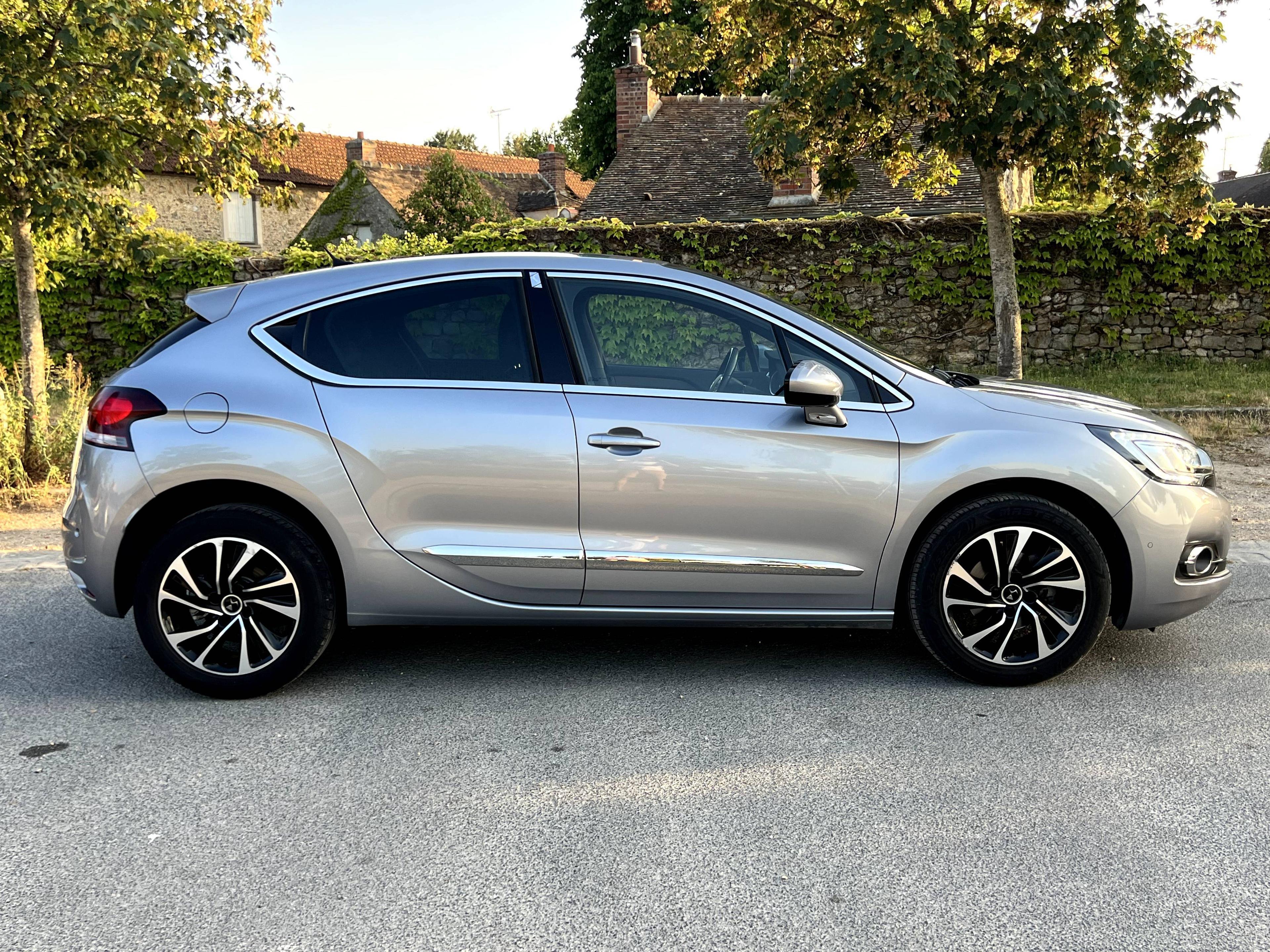 DS DS 4