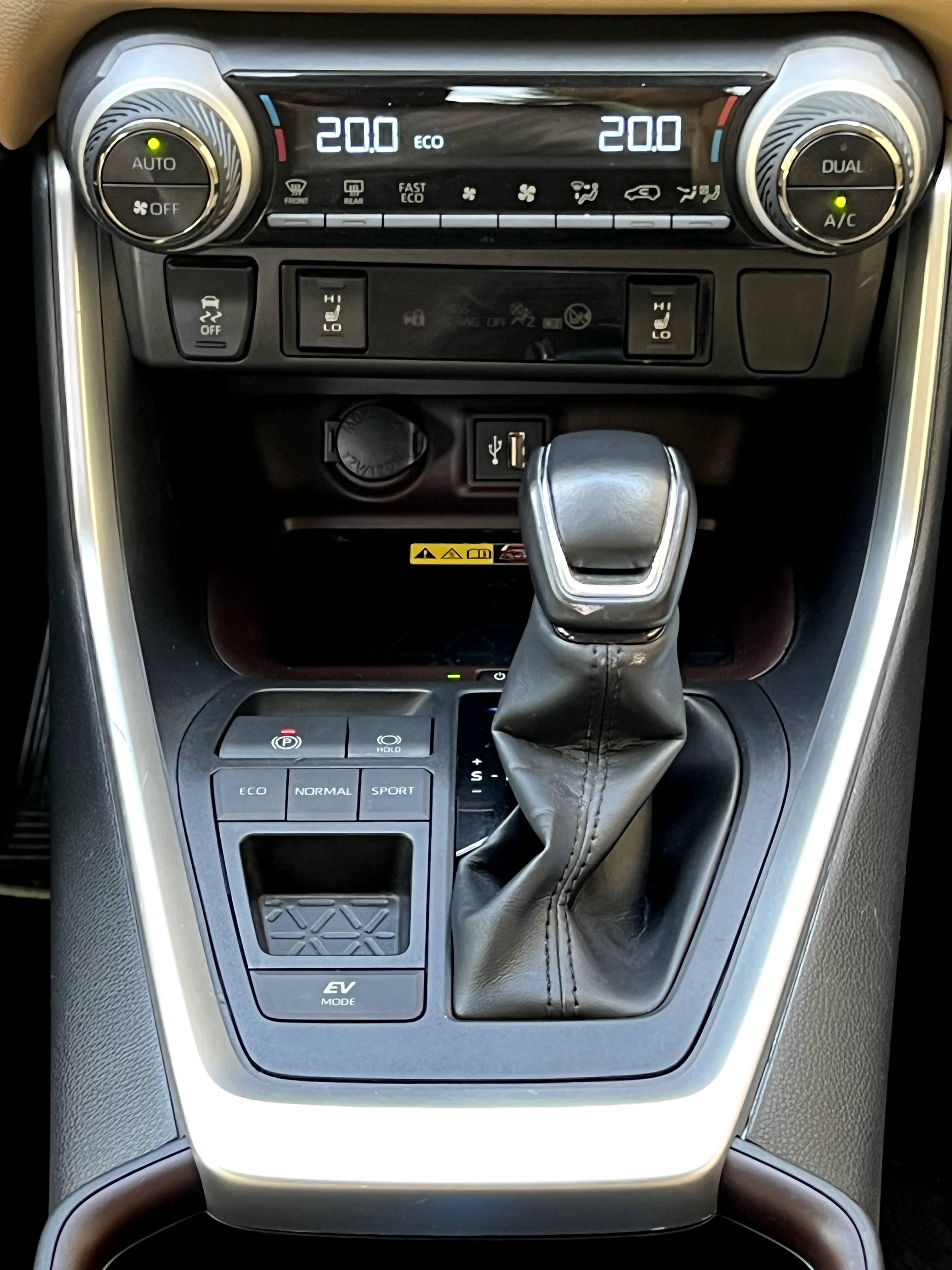TOYOTA TOYOTA RAV4