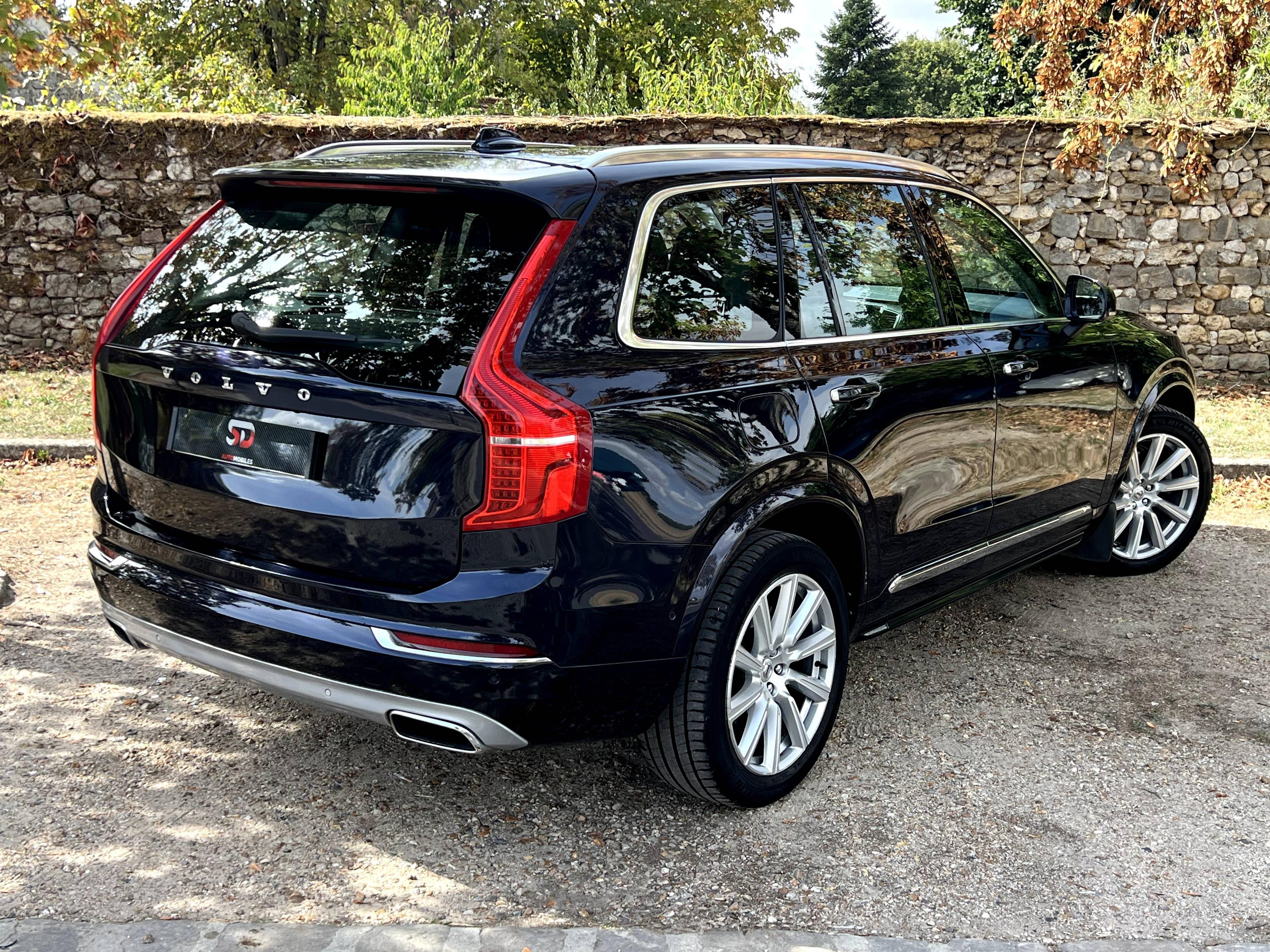 VOLVO XC90